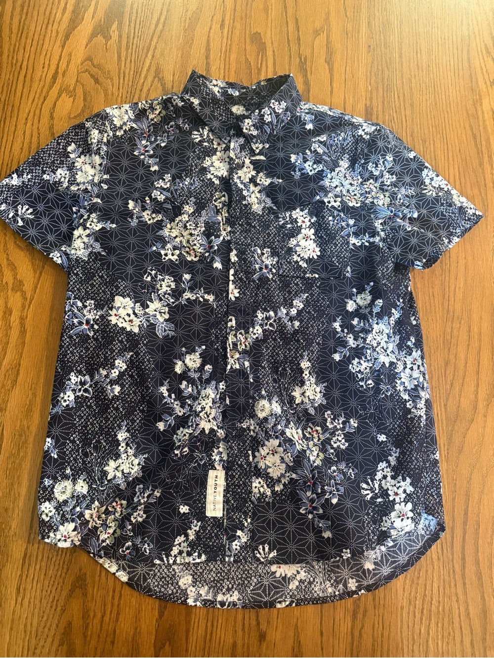 Native Youth Men’s  Navy Floral Short-Sleeve Button-Up Shirt